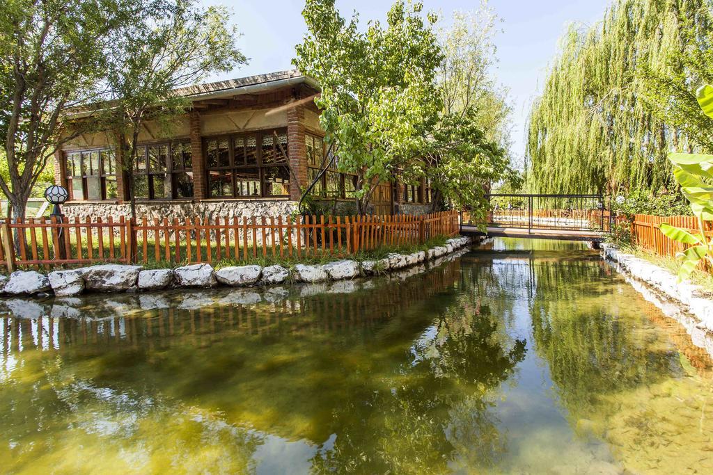 Bed and Breakfast Otantik Tas Ev Dalaman Exterior foto