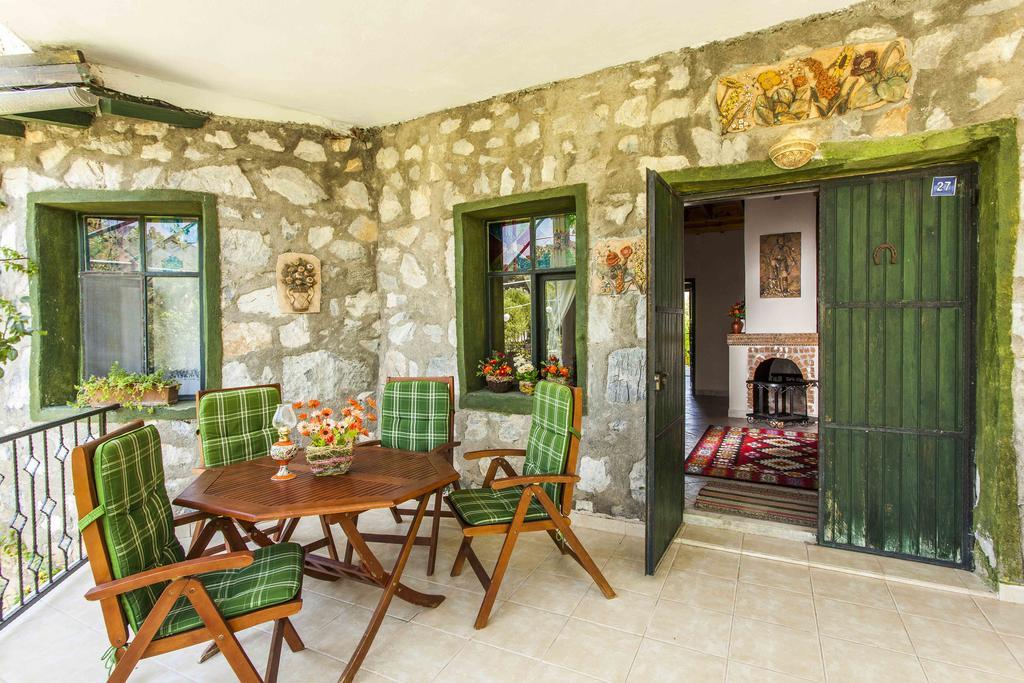 Bed and Breakfast Otantik Tas Ev Dalaman Exterior foto
